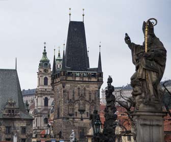 Resumen historia de Praga